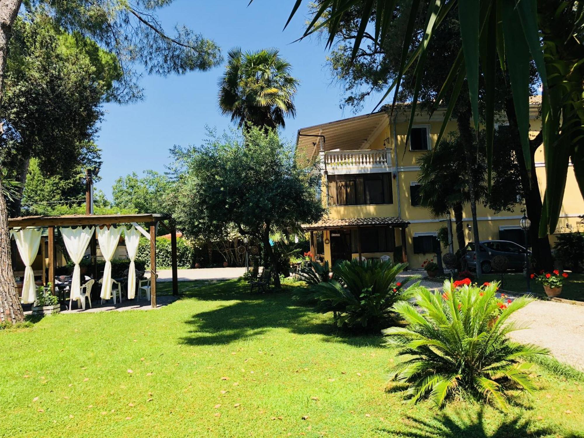 Villa Berghella Montesilvano Marina Eksteriør bilde